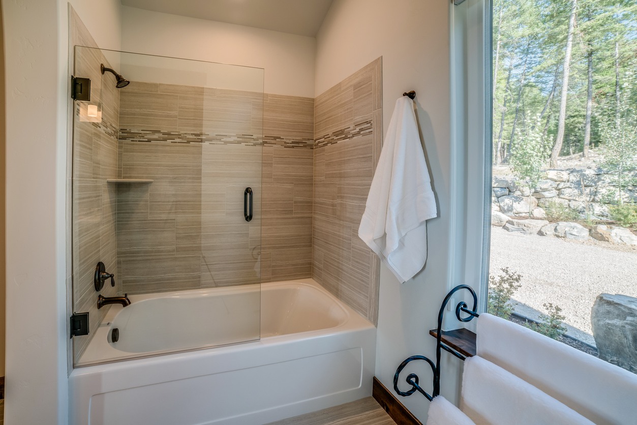 Shower & Tub Installation in Homestead Base